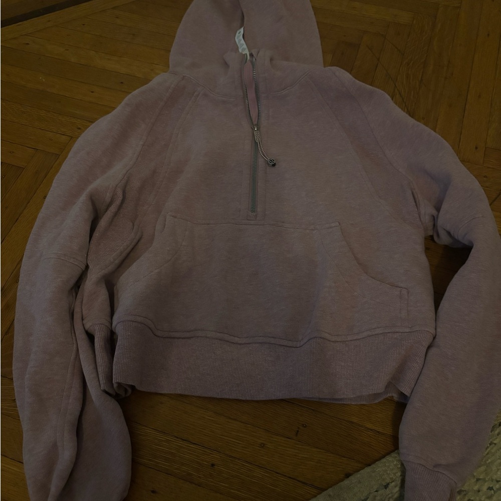 Lululemon XS/S sweatshirt
